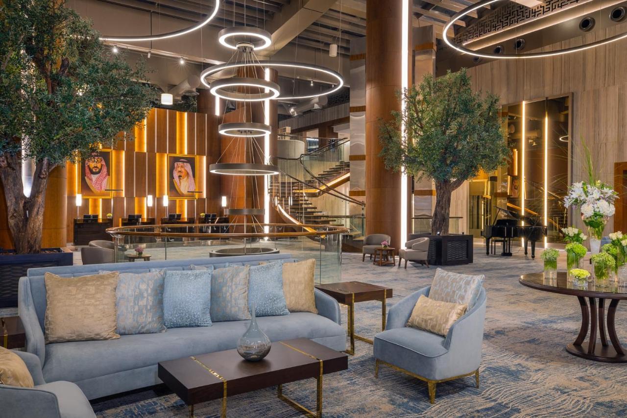 Jeddah Marriott Hotel Madinah Road Exterior foto The lobby of the hotel